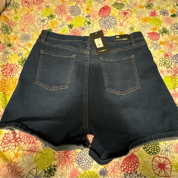 Fashion Nova | fave high waist denim shorts | 3X NWT - Picture 3 of 4